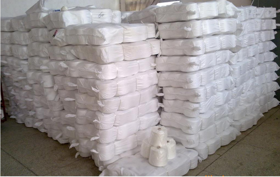 40/3 Ακατέργαστο λευκό 100% πολυεστέρα για ράψιμο